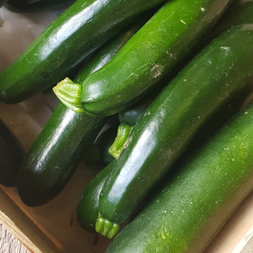 Etal de fruits et légumes producteurs